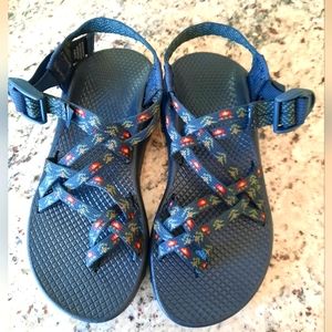 NWOT Women's Chacos